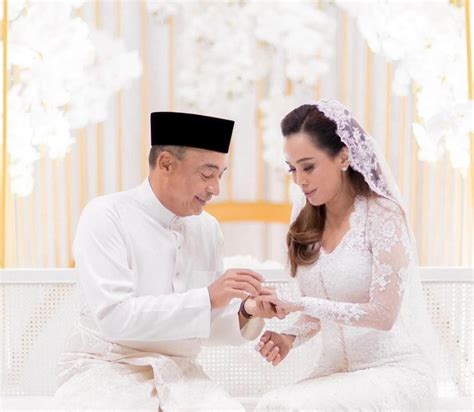 faridah zainuddin - Faridah Zainuddin: A Journey Through Life.